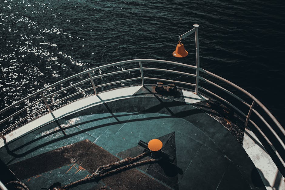 Exploring Oceanfronts: How to Start Your Own Marine Travel Blog